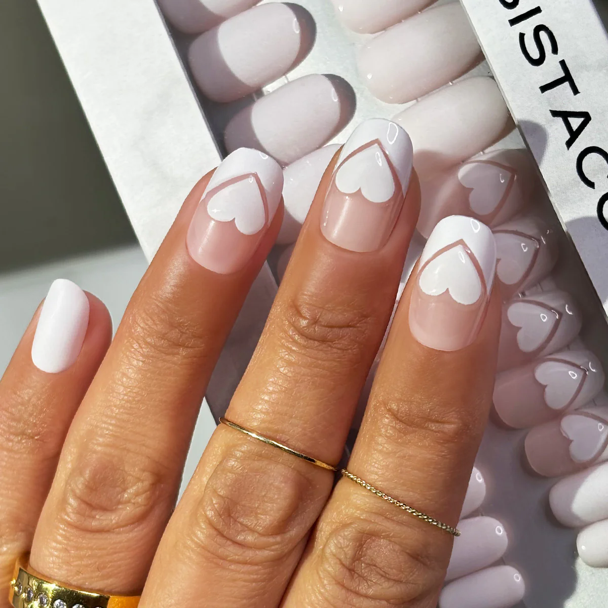 Elegant Love - Oval Medium - Sustainable Nails - Image 2