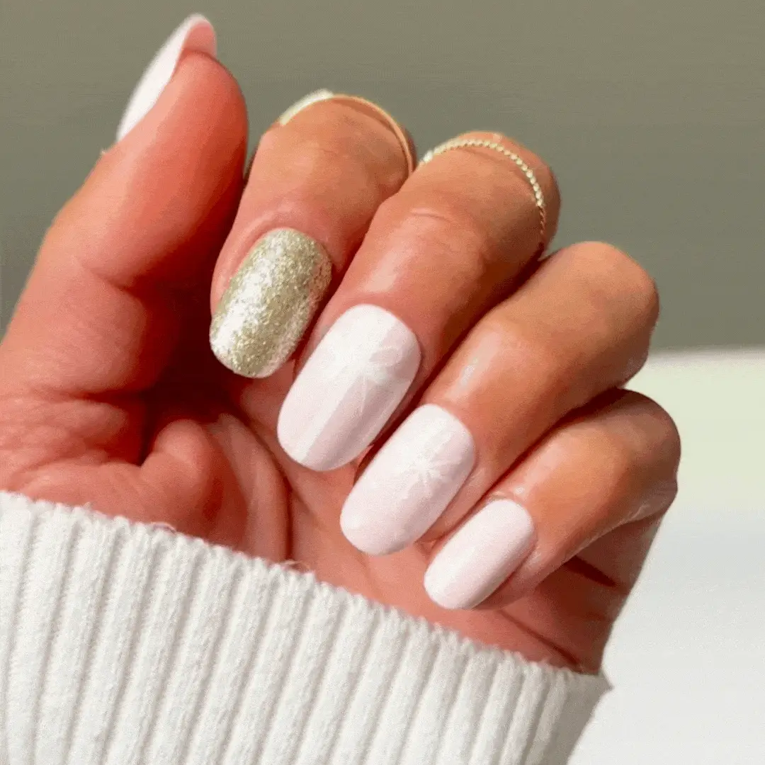 Frosted Cheer - Oval Sustainable Nails - Image 2