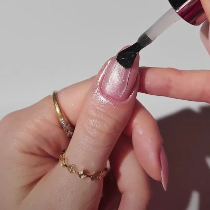 Gloss Top Coat - Image 3