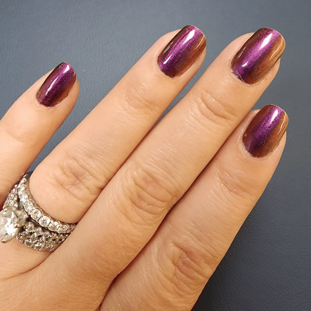 Pansy - Shade Shift Metallic Nail Powder - Image 3