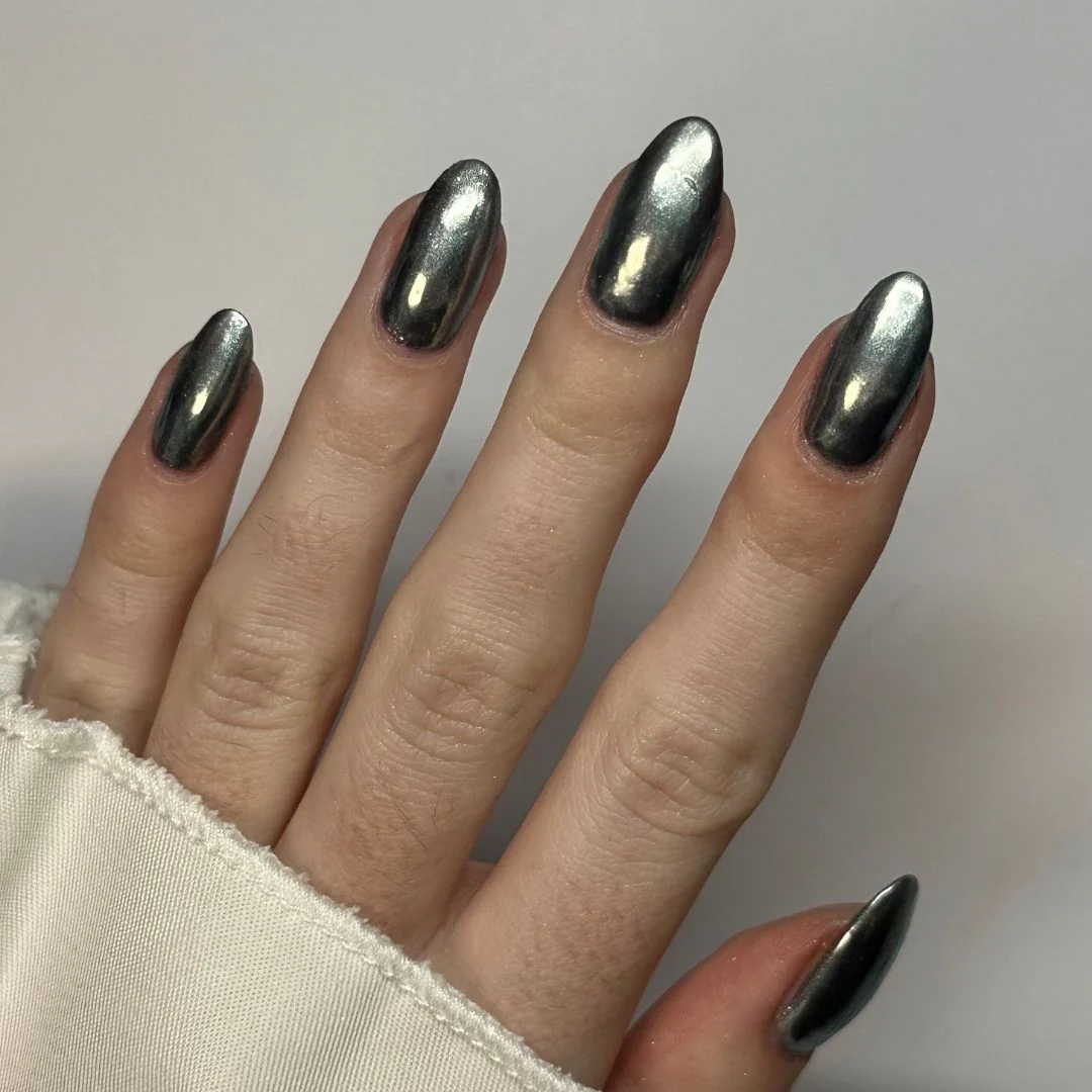 Glazed Silver - Metallic Nail Powder - Image 4
