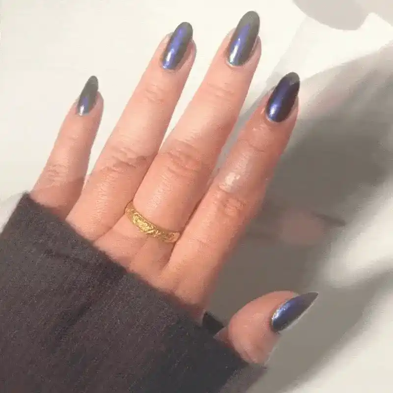 Twilight - Shade Shift Metallic Nail Powder - Image 4